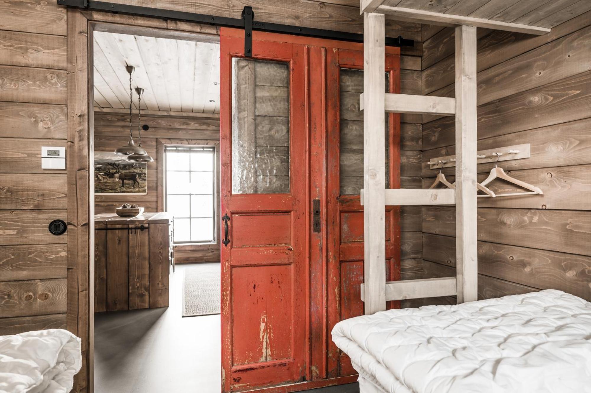Luxurious With Sauna Overlooking Mountains Villa *
